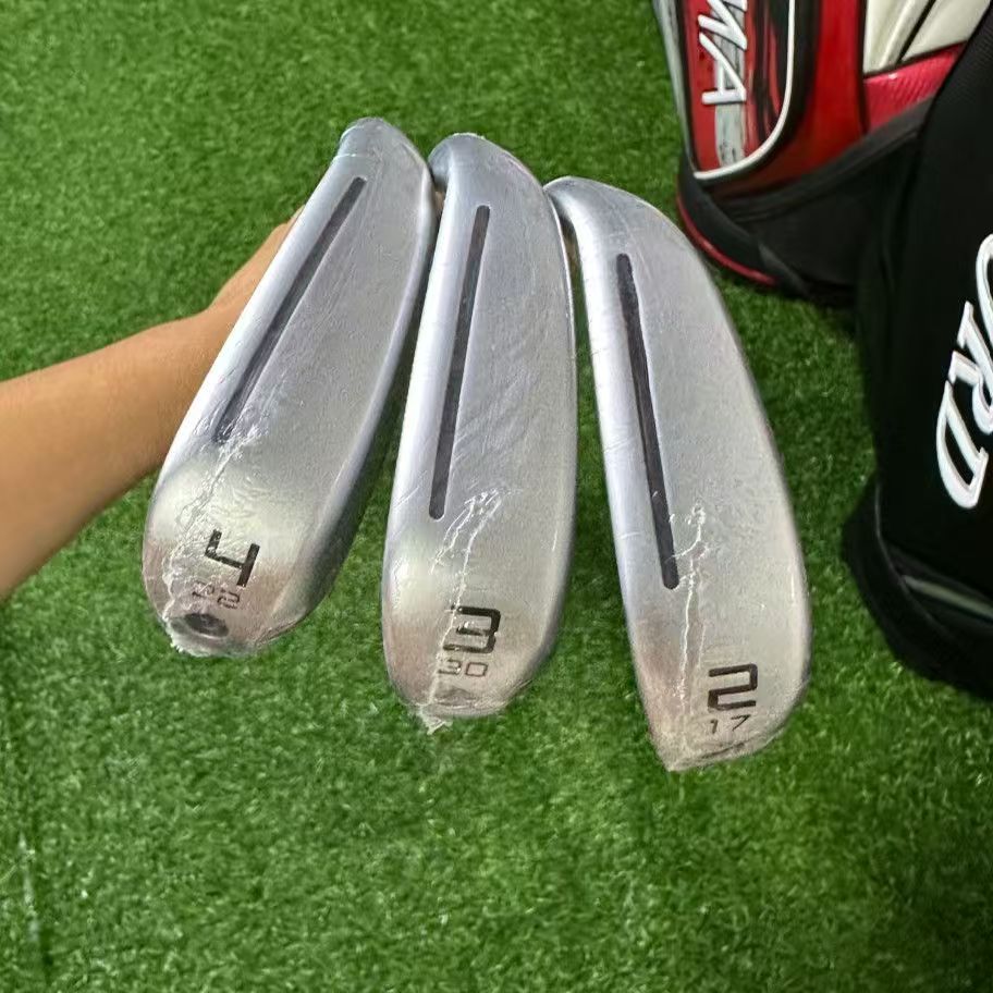 Golf club, long-range, high tolerance, with a pure carbon fiber shaft for precise hitting