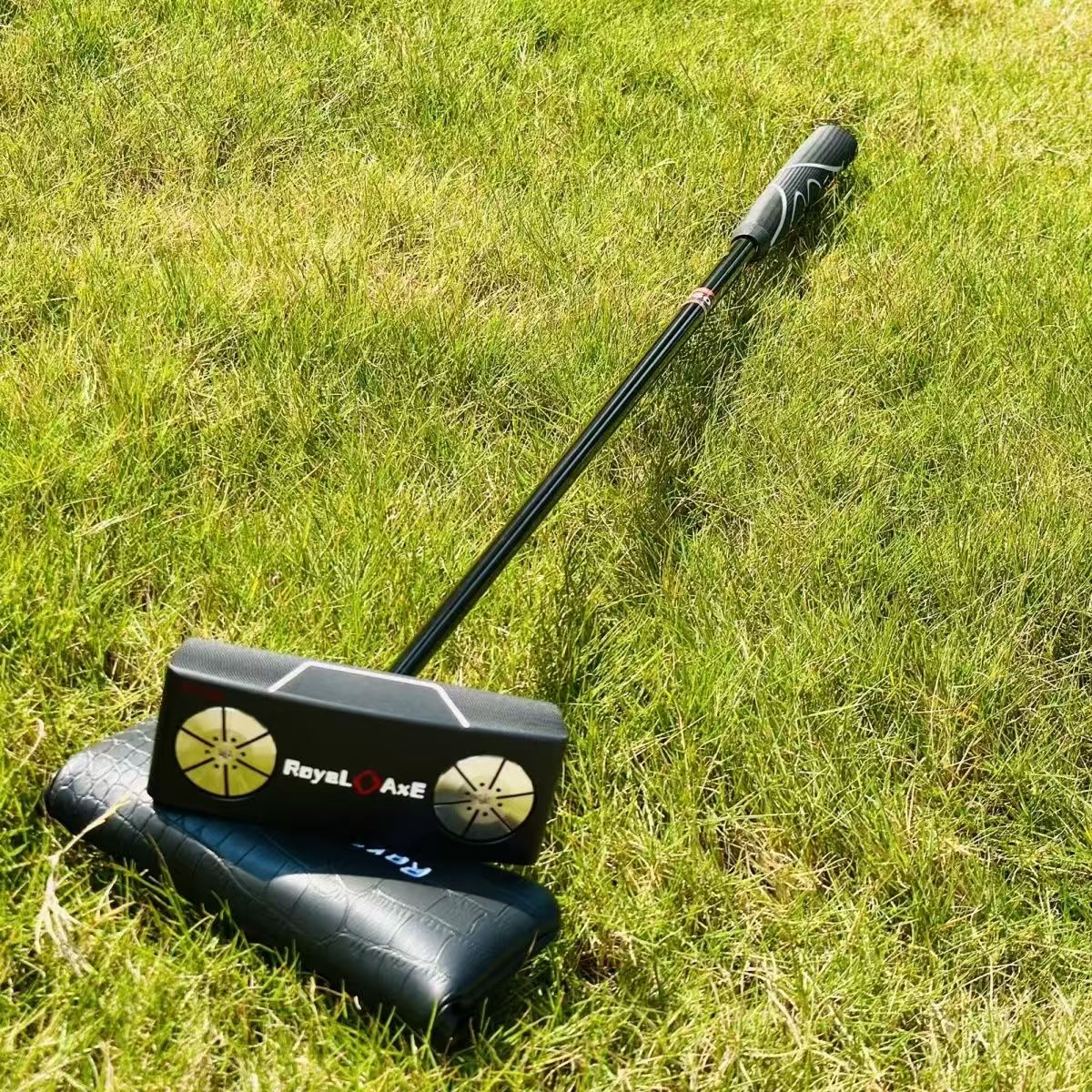 Self Balancing Putter Counterbalanced Putter Face Balanced Putter that stands up by itself, Benefits of counterbalanced putter