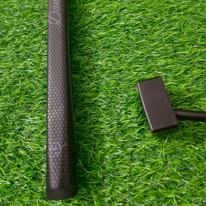 The small semi-circular golf push rod PUTTER features a portable, slip resistant, and lightweight design, allowing for high-precision bi-directional tapping into the hole